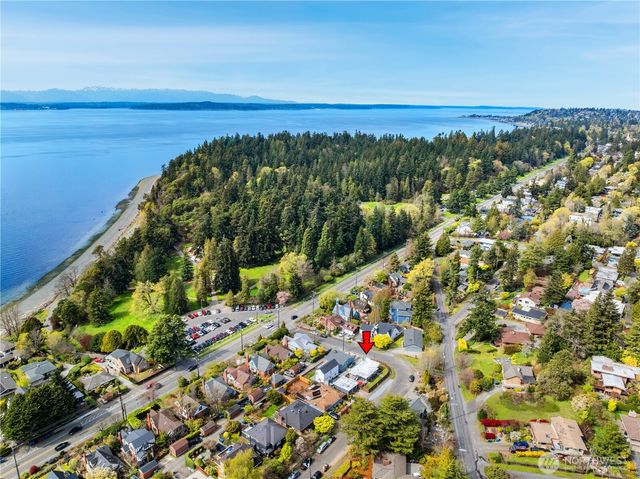 8605 46th Avenue SW, Seattle, WA 98136