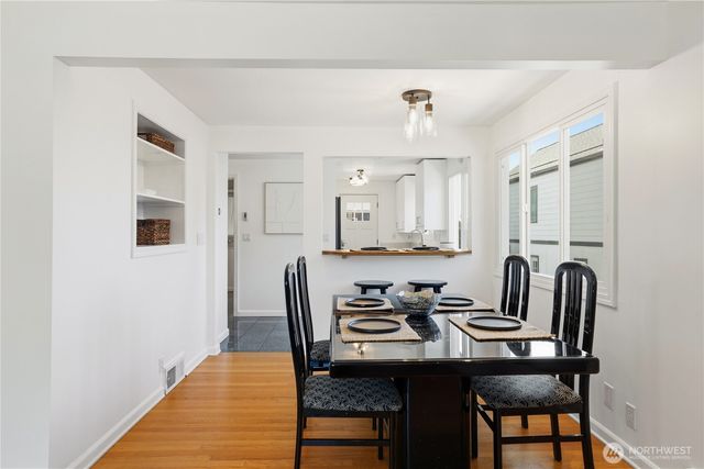 8605 46th Avenue SW, Seattle, WA 98136