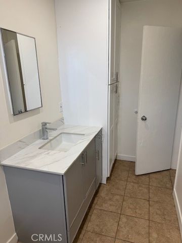 787 Gardenia, Long Beach, CA 90813