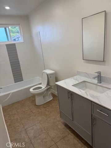 787 Gardenia, Long Beach, CA 90813