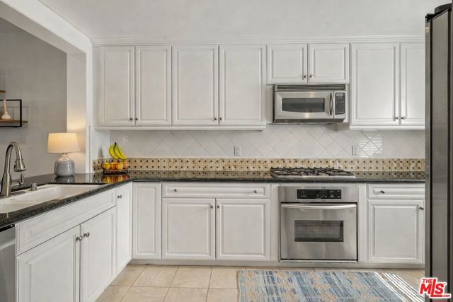 12975 Agustin Place 418, Los Angeles, CA 90094