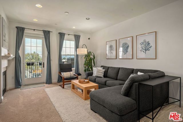 12975 Agustin Place 418, Los Angeles, CA 90094