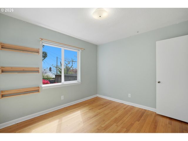 7214 Sw 10TH Ave, Portland, OR 97219