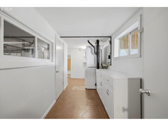 7214 Sw 10TH Ave, Portland, OR 97219