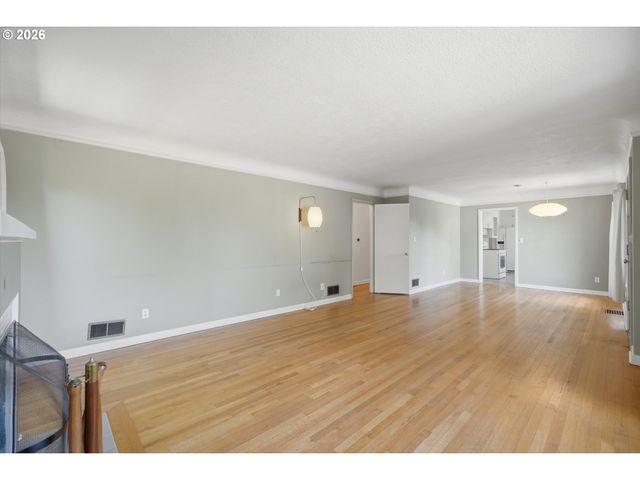 7214 Sw 10TH Ave, Portland, OR 97219