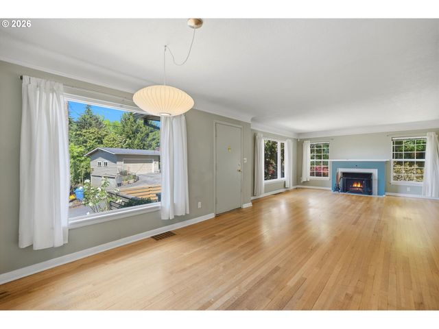 7214 Sw 10TH Ave, Portland, OR 97219