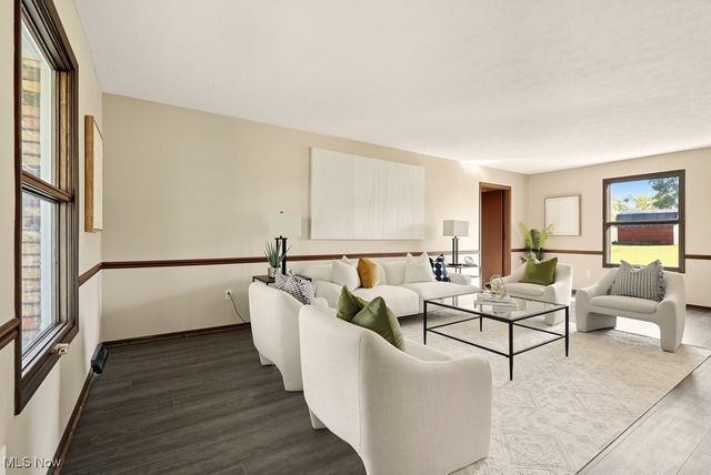 831 River Road, Hinckley, OH 44233