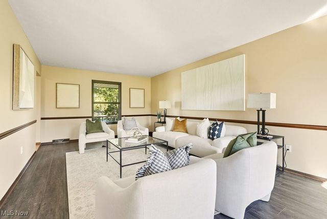 831 River Road, Hinckley, OH 44233