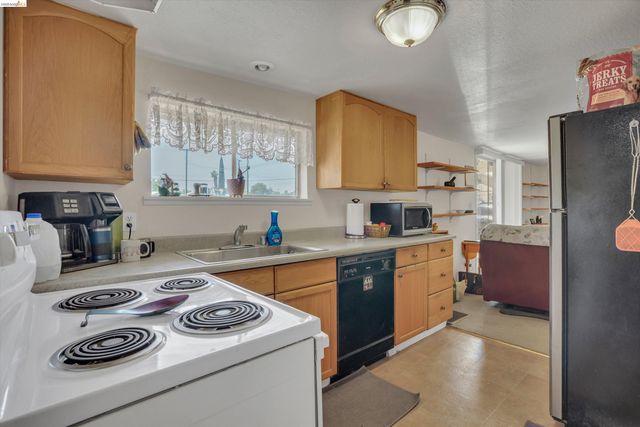 2080 Ohara Ave, Oakley, CA 94561