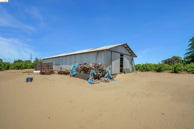 2080 Ohara Ave, Oakley, CA 94561