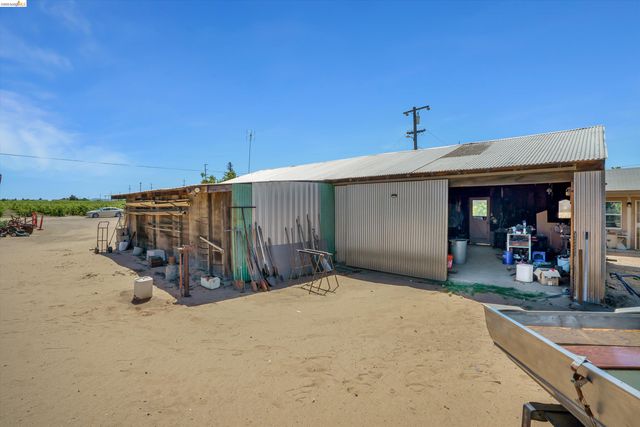 2080 Ohara Ave, Oakley, CA 94561