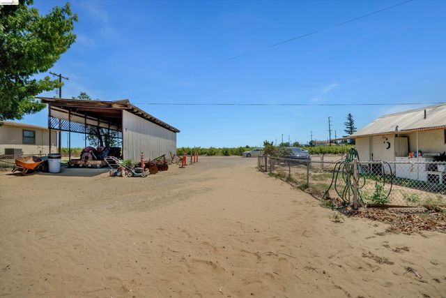 2080 Ohara Ave, Oakley, CA 94561