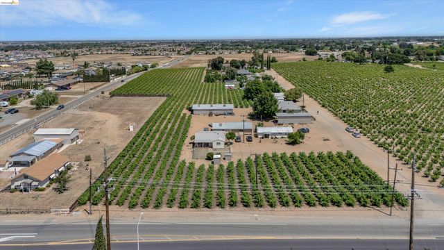 2080 Ohara Ave, Oakley, CA 94561
