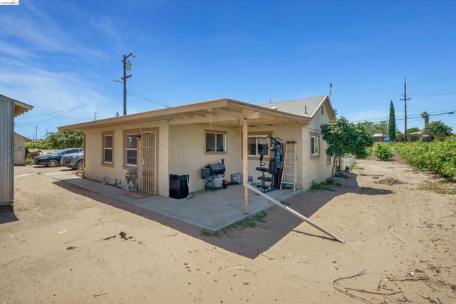 2080 Ohara Ave, Oakley, CA 94561