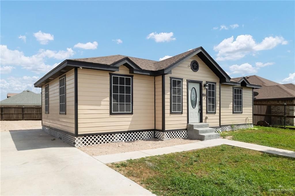 824 Pelican Street, Alamo, TX 78516