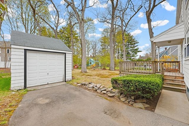 155 Bond St, Norwood, MA 02062