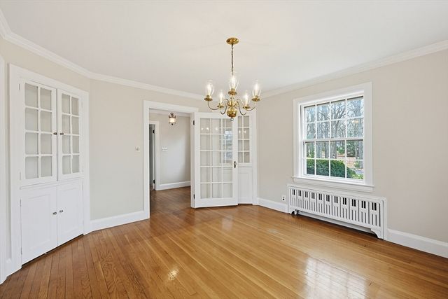 155 Bond St, Norwood, MA 02062