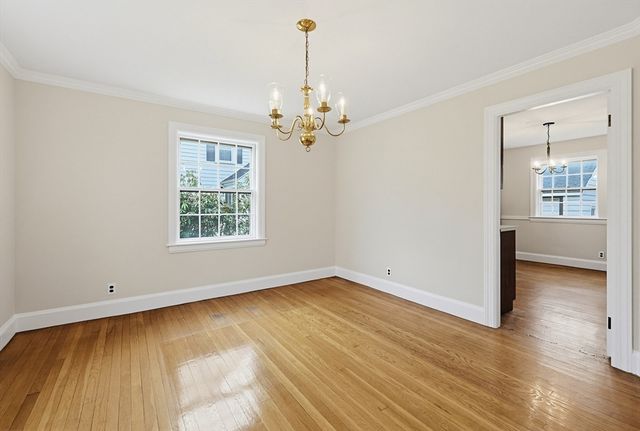 155 Bond St, Norwood, MA 02062