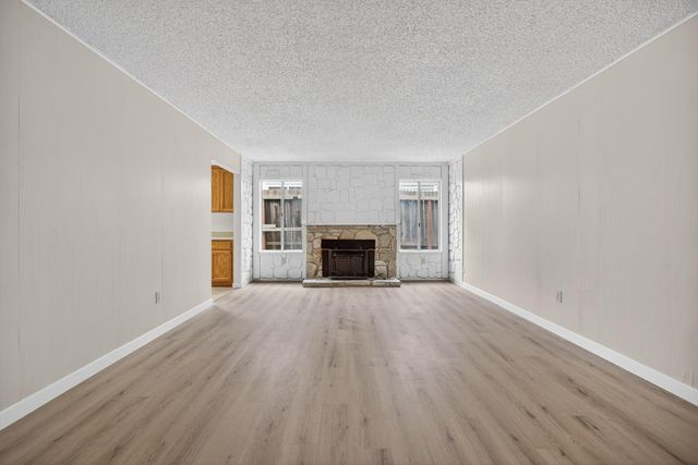 7998 Caceres Way, Sacramento, CA 95823