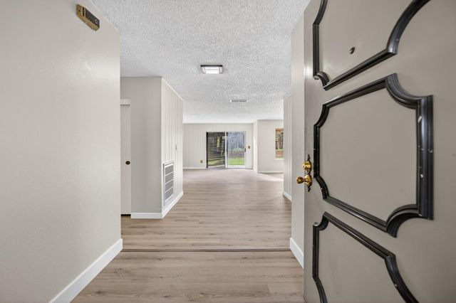 7998 Caceres Way, Sacramento, CA 95823