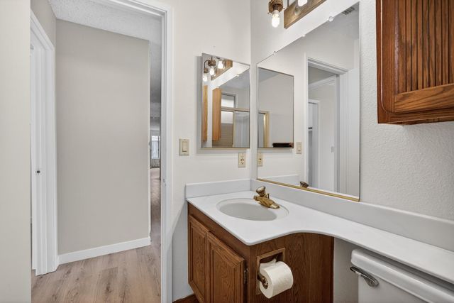 7998 Caceres Way, Sacramento, CA 95823