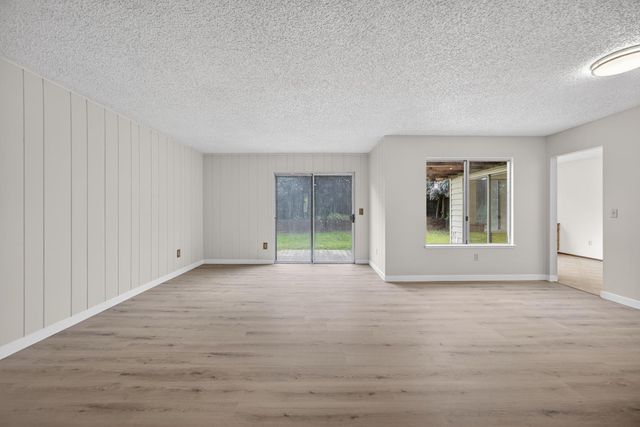 7998 Caceres Way, Sacramento, CA 95823