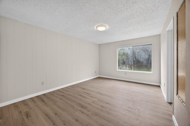 7998 Caceres Way, Sacramento, CA 95823