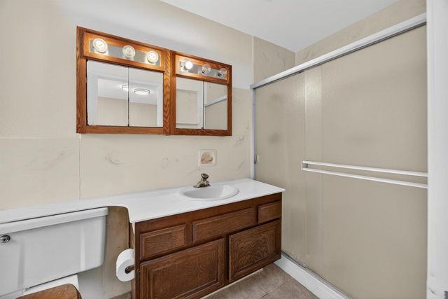 7998 Caceres Way, Sacramento, CA 95823