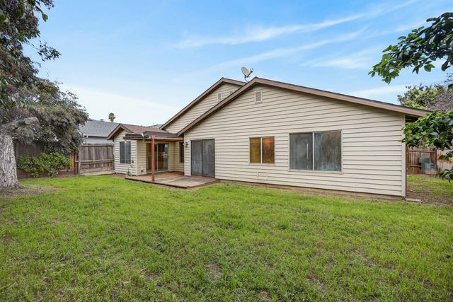 7998 Caceres Way, Sacramento, CA 95823