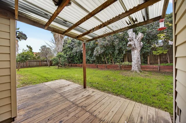 7998 Caceres Way, Sacramento, CA 95823