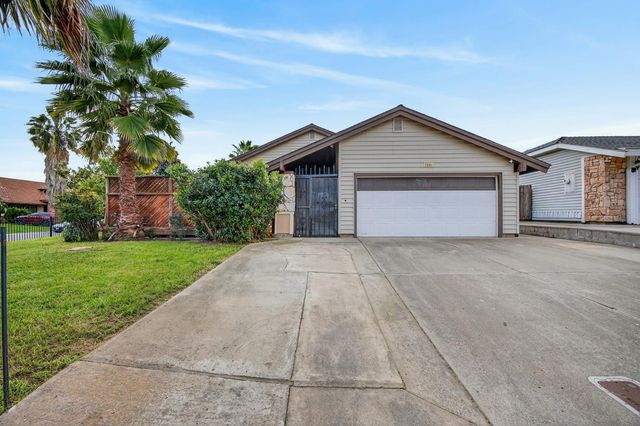 7998 Caceres Way, Sacramento, CA 95823