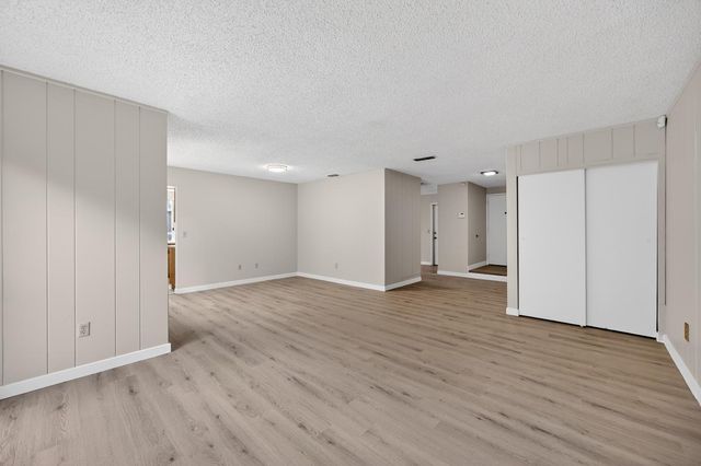 7998 Caceres Way, Sacramento, CA 95823