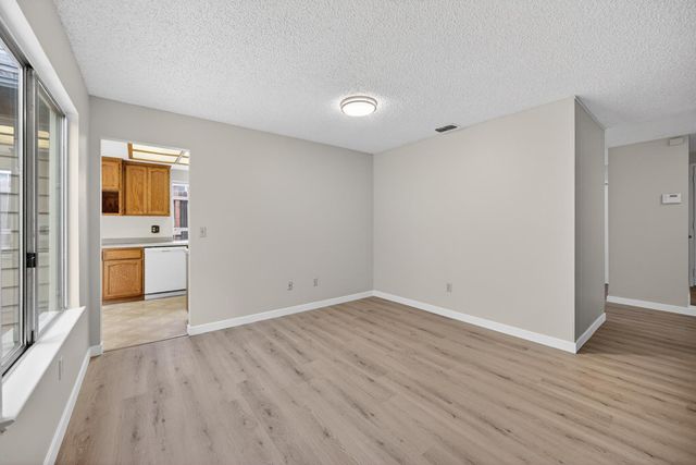 7998 Caceres Way, Sacramento, CA 95823