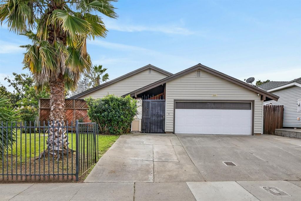 7998 Caceres Way, Sacramento, CA 95823