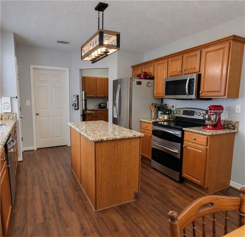 2135 Spring Grove E, Mobile, AL 36695