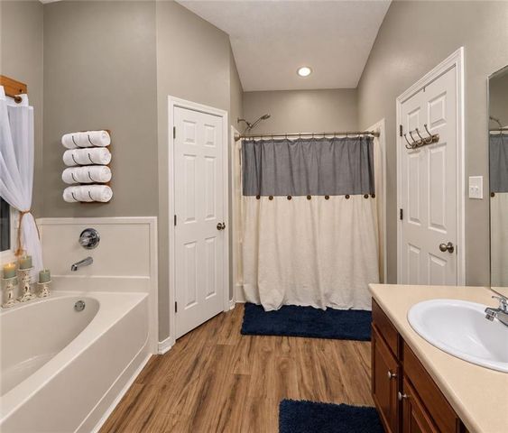 2135 Spring Grove E, Mobile, AL 36695