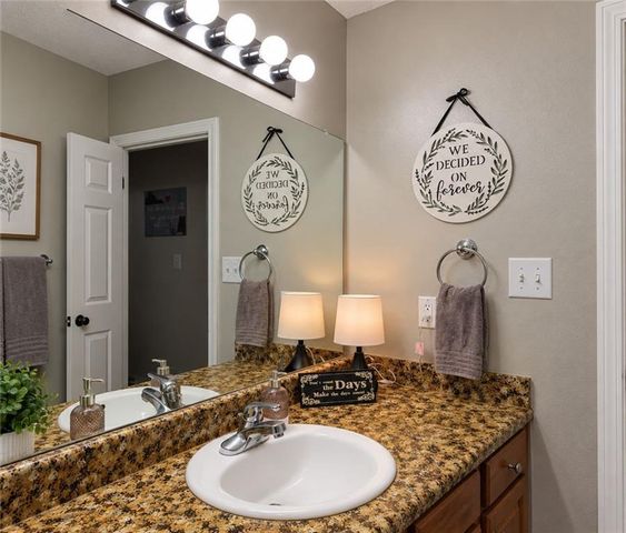 2135 Spring Grove E, Mobile, AL 36695