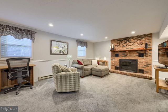 91 BUCHLAND RD, Ephrata, PA 17522