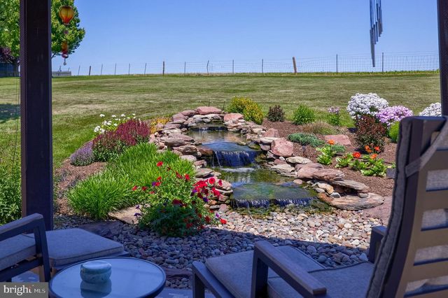 91 BUCHLAND RD, Ephrata, PA 17522