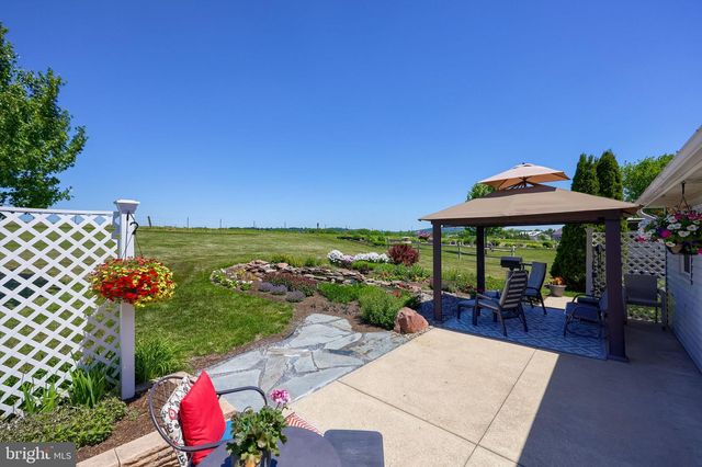 91 BUCHLAND RD, Ephrata, PA 17522