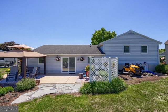 91 BUCHLAND RD, Ephrata, PA 17522