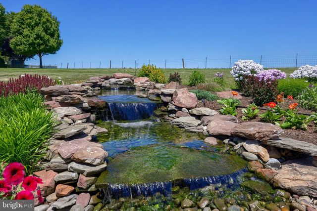 91 BUCHLAND RD, Ephrata, PA 17522