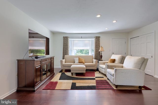 91 BUCHLAND RD, Ephrata, PA 17522