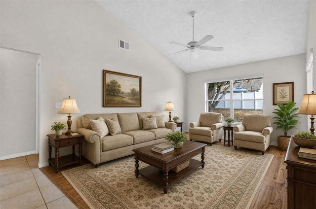 2615 MAYWOOD ST, Eustis, FL 32726
