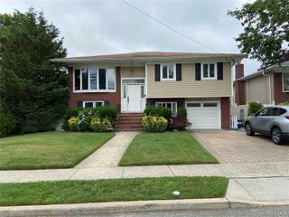 2861 Terrell Avenue, Oceanside, NY 11572