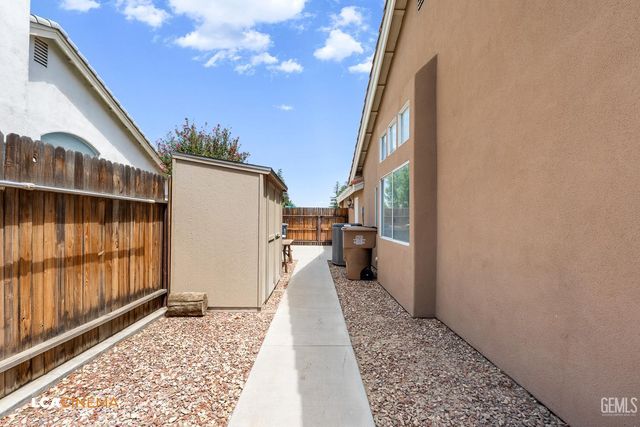 3515 Bathurst Avenue, Bakersfield, CA 93313