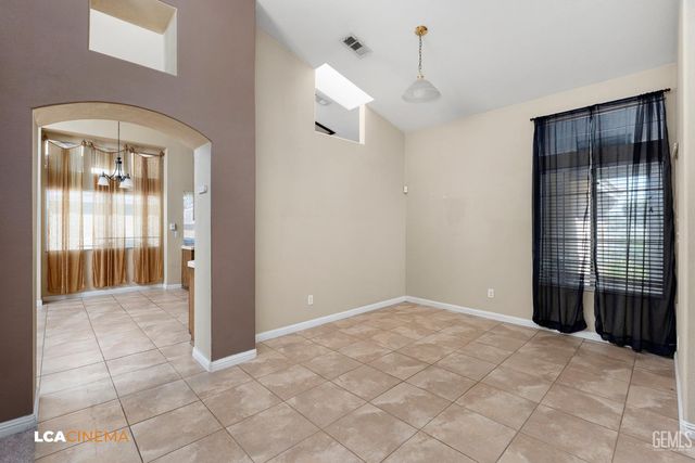 3515 Bathurst Avenue, Bakersfield, CA 93313