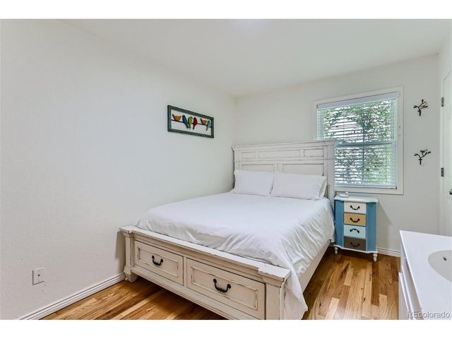 1525 S Bellaire St, Denver, CO 80222