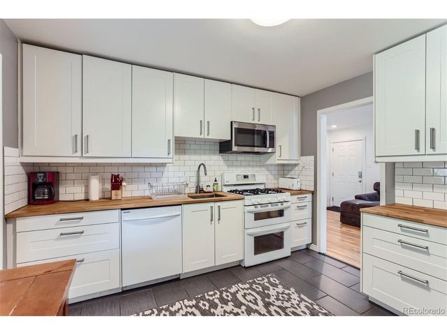 1525 S Bellaire St, Denver, CO 80222