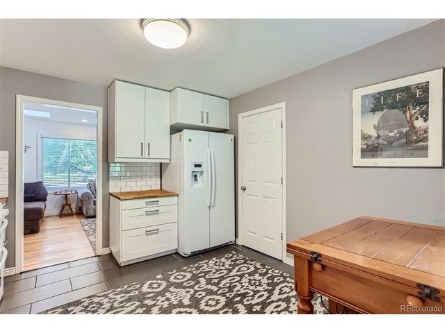 1525 S Bellaire St, Denver, CO 80222